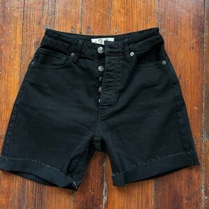 Free People Mid-Length CRVY Black Denim Shorts, size 24
